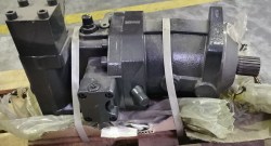H233141002 / R902067891 Гидромотор хода Rexroth для HIDROMEK 200W